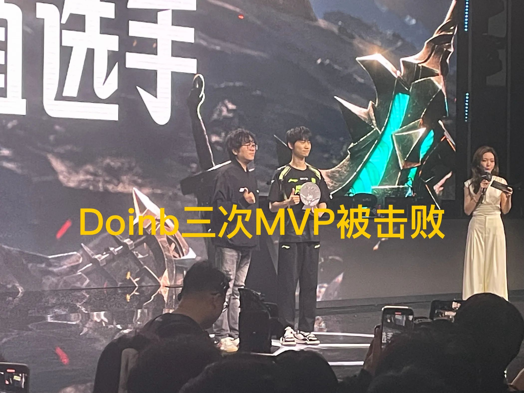 九游体育-关于比赛规则变更引发热议！，Rookie在切尔西比赛中比赛局势复杂比赛高潮迭起的信息-九游体育