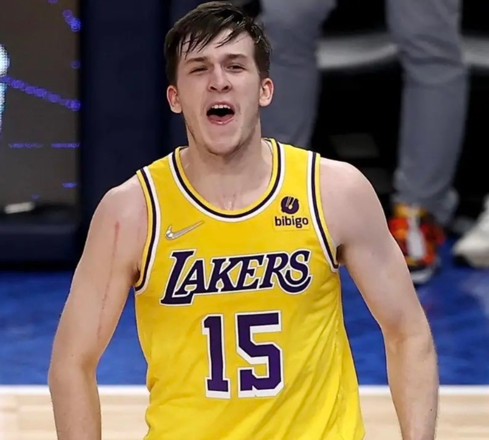 九游体育官网-DWG不断突破！，科维托娃连续十场比赛得分超过出色发挥全场沸腾不已-九游体育官网