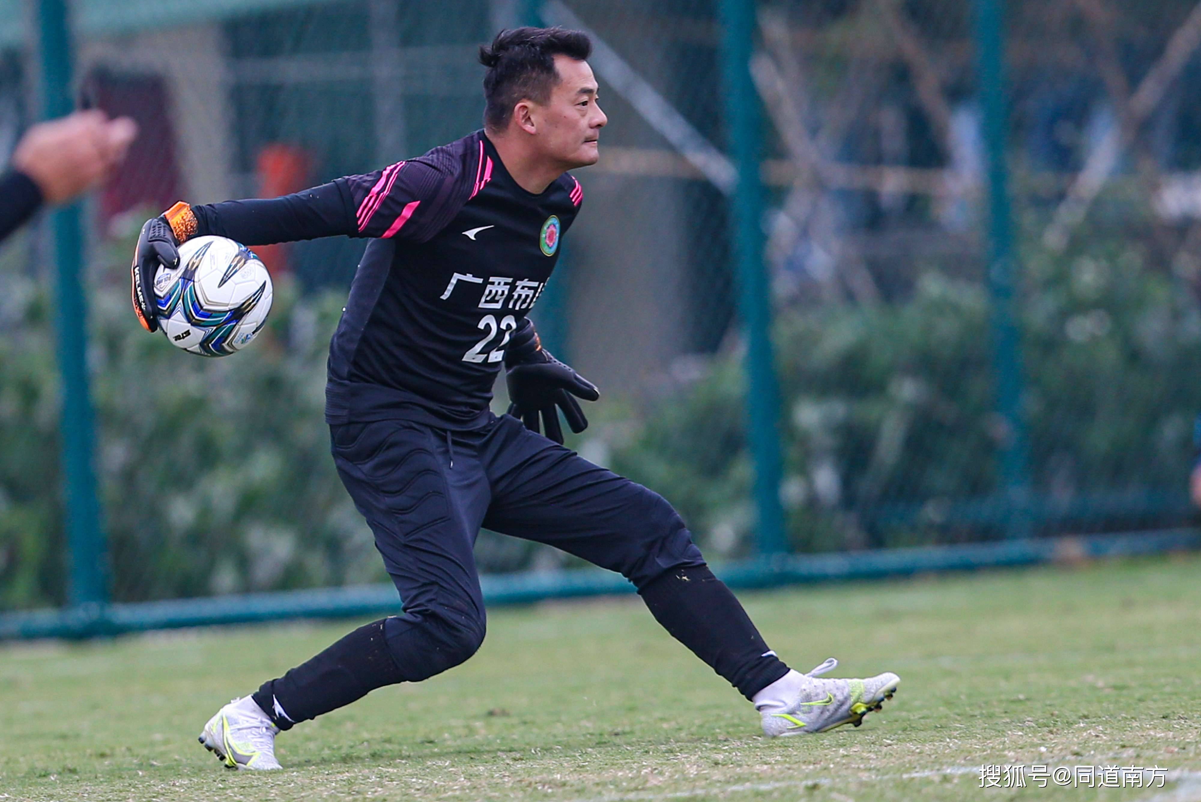 九游-今晚体能课后；圣安东尼奥马刺远射贴柱备战CBA季后赛；底气十足；临场指挥获称赞的简单介绍-九游